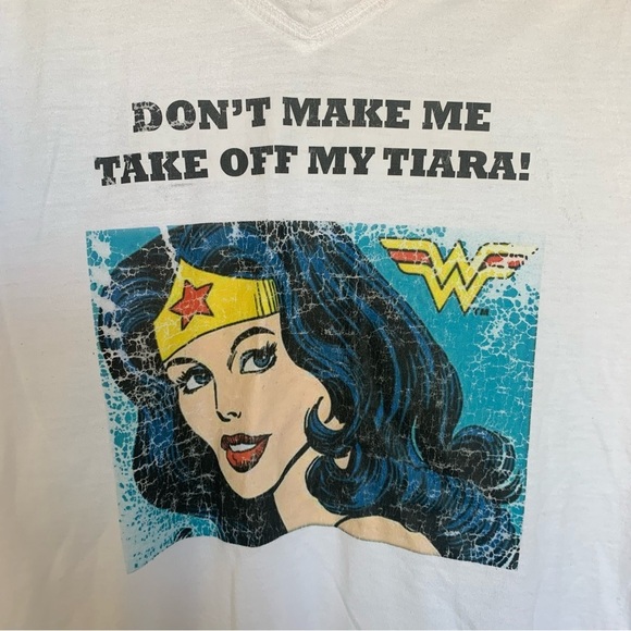 Wonder Woman Tee - Picture 2 of 6